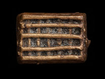 African currency Akan Goldweight Q tn.jpg